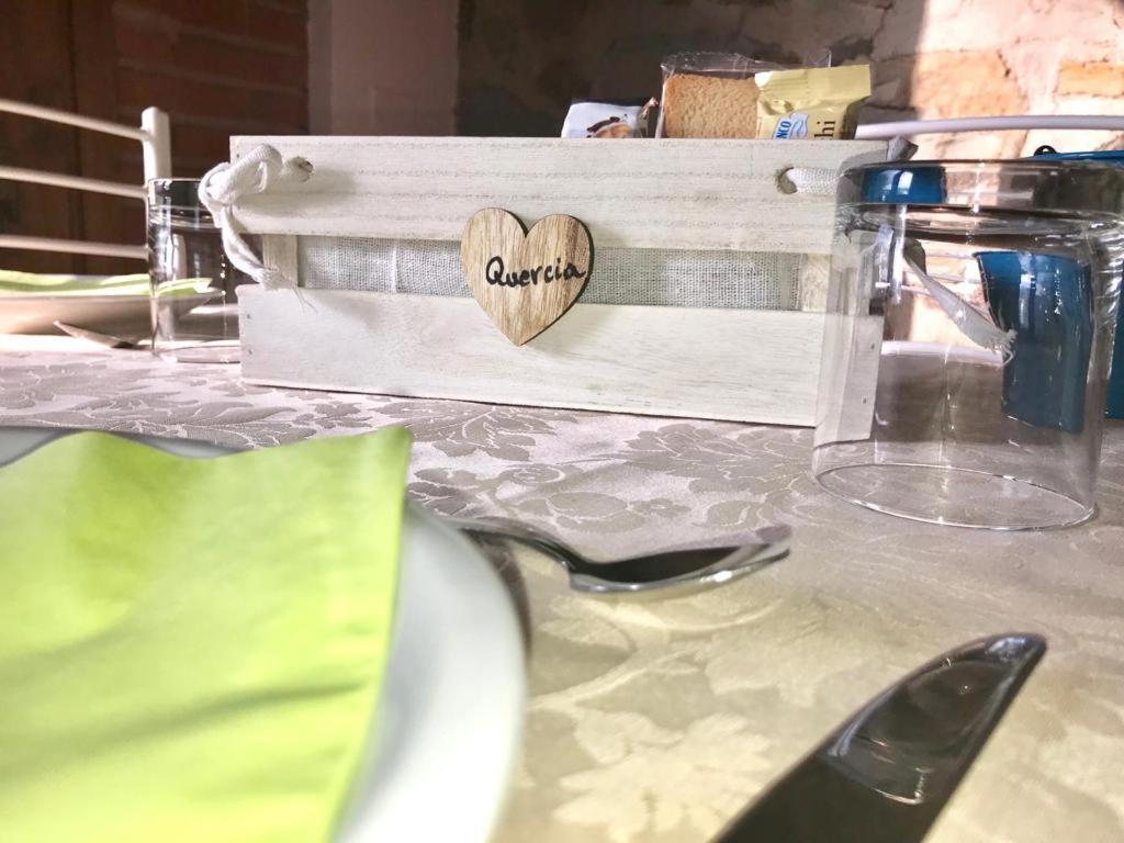 Agriturismo Podere Casano Radicofani Eksteriør billede